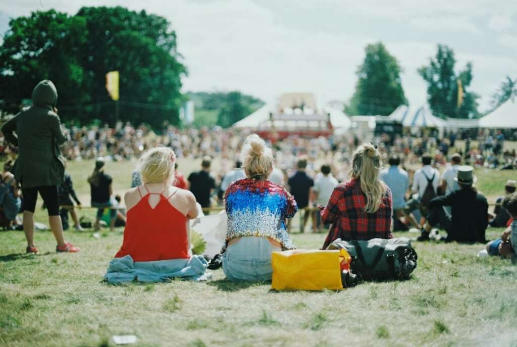 Cele mai asteptate festivaluri din 2026 pentru pasionatii de muzica si cultura